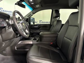 Used 2021 Chevrolet Silverado 2500 LTZ w/ LTZ Convenience Package AWD/4WD video 3