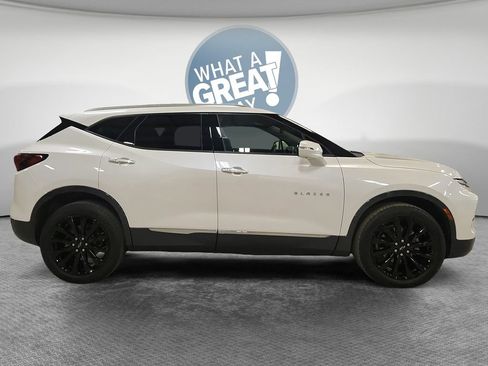Certified 2025 Chevrolet Blazer Premier w/ Driver Confidence II Package AWD/4WD image 2