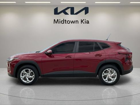 Used 2024 Chevrolet Trax LS w/ LS Convenience Package FWD image 6
