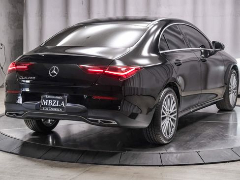 Used 2026 Mercedes-Benz CLA 250 image 4