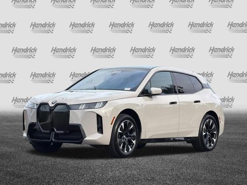 Used 2026 BMW iX xDrive45 w/ M Sport Package image 9