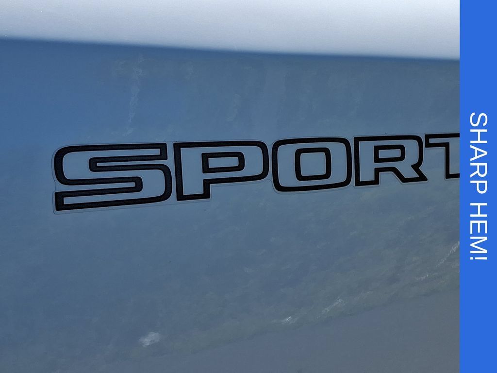 Used 2022 RAM 1500 Laramie AWD/4WD image 30