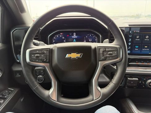 Used 2024 Chevrolet Silverado 1500 LTZ AWD/4WD image 21