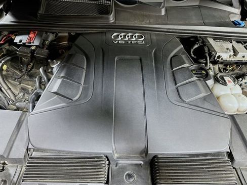 Used 2018 Audi Q7 3.0T Premium Plus AWD/4WD image 36