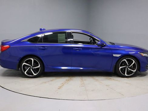Used 2019 Honda Accord Sport image 10