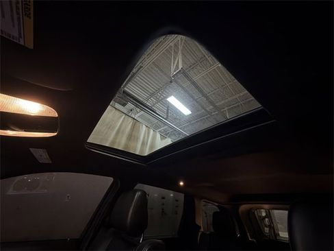 Used 2019 Jeep Grand Cherokee Limited image 23