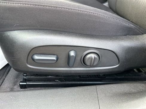 Used 2024 Chevrolet Malibu LT image 16