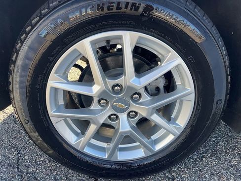 Used 2023 Chevrolet Equinox LT image 10