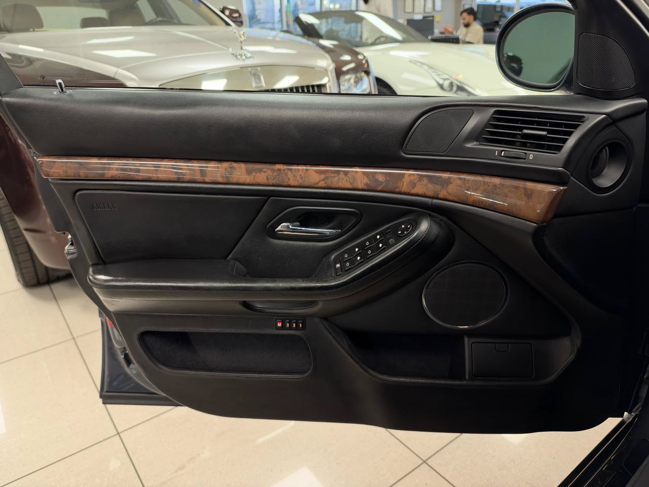 Used 2001 BMW M5 RWD image 9