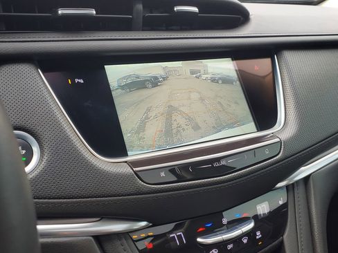 Used 2019 Cadillac XT5 Luxury w/ LPO, Black Ice Package image 29