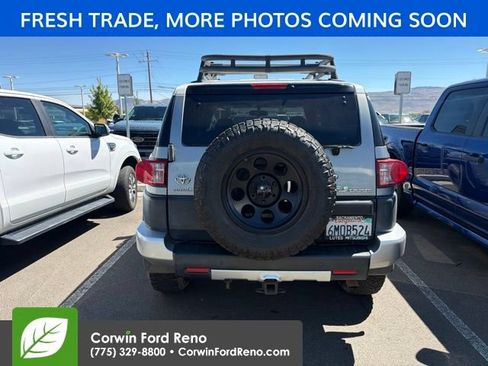 Used 2010 Toyota FJ Cruiser 4WD image 5
