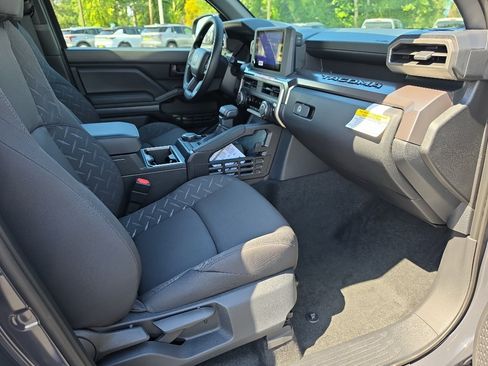 New 2026 Toyota Tacoma SR5 AWD/4WD image 15