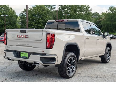New 2026 GMC Sierra 1500 AT4 w/ AT4 Premium Package AWD/4WD image 8