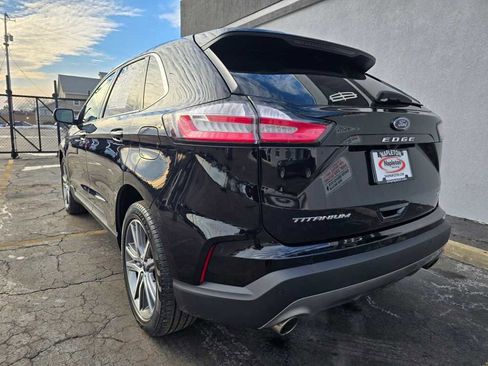 Used 2024 Ford Edge Titanium image 10