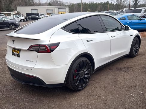 Used 2022 Tesla Model Y Performance image 13