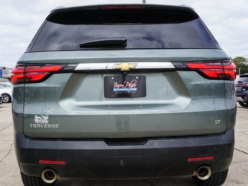 Used 2022 Chevrolet Traverse LT image 7