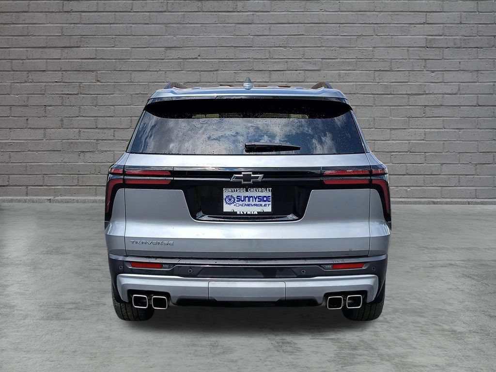 Certified 2025 Chevrolet Traverse LT w/ Enhanced Driving Package FWD image 3