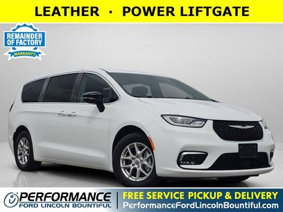 Used 2024 Chrysler Pacifica Touring-L