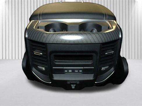 New 2026 RAM 1500 4x4 Crew Cab image 35