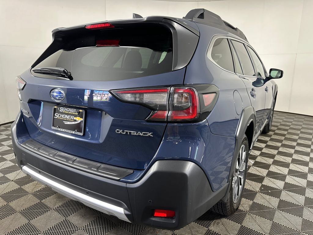 Used 2025 Subaru Outback Limited AWD/4WD image 5
