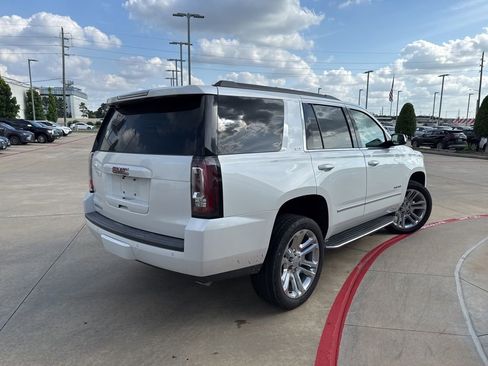 Used 2017 GMC Yukon SLT w/ Premium Edition RWD image 3