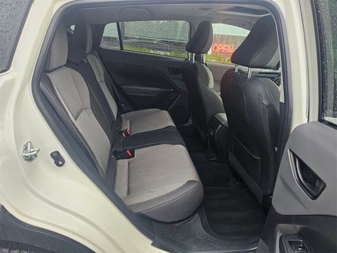 Used 2024 Subaru Crosstrek 2.0i Premium image 13