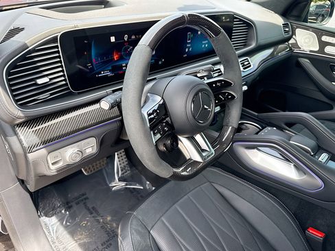 Used 2025 Mercedes-Benz GLS 63 AMG 4MATIC image 27