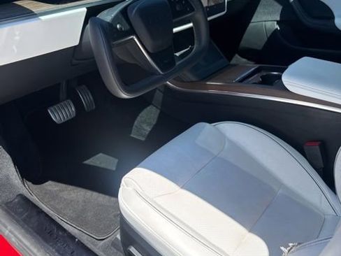 Used 2022 Tesla Model S Plaid AWD/4WD image 18