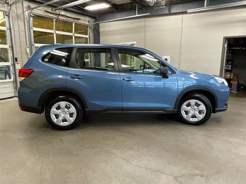Used 2022 Subaru Forester image 6