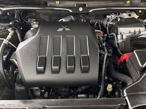 Used 2022 Mitsubishi Eclipse Cross SE image 29