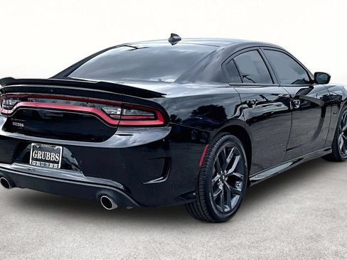 Used 2023 Dodge Charger R/T w/ Blacktop Package RWD image 2