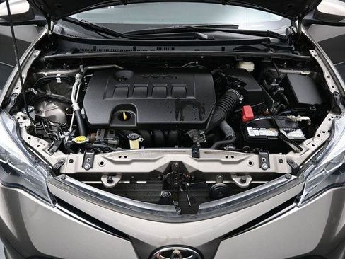 Used 2017 Toyota Corolla SE w/ SE Premium Package image 33