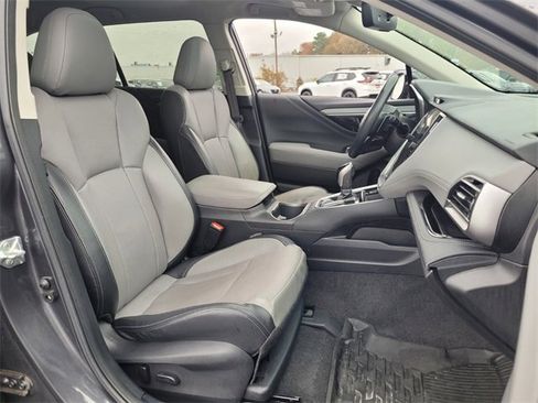Used 2021 Subaru Outback Limited image 12