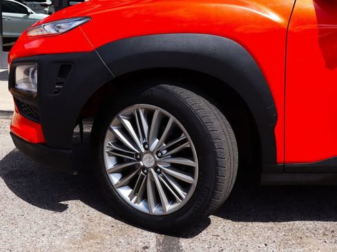 Used 2019 Hyundai Kona SEL w/ Cargo Package FWD image 5