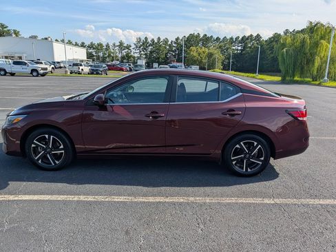 Used 2024 Nissan Sentra SV FWD image 23