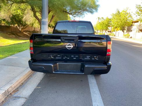 Used 2022 Nissan Frontier S RWD image 7