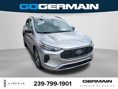Used 2023 Ford Escape ST-Line w/ Tech Pack #1 FWD image 5