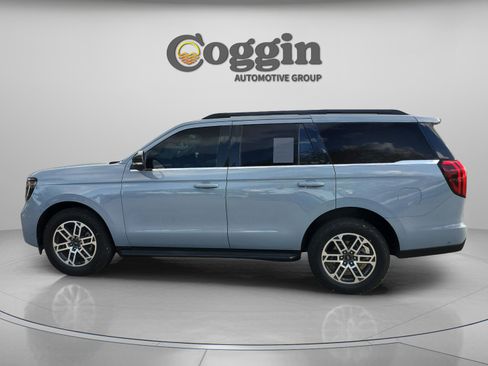New 2025 Ford Expedition Active AWD/4WD image 2