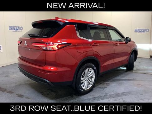 Used 2024 Mitsubishi Outlander ES AWD/4WD image 3