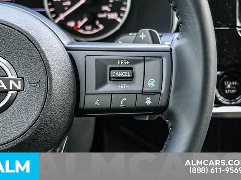 Used 2025 Nissan Pathfinder SV image 36