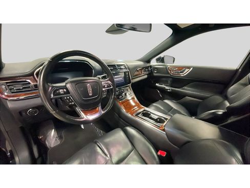 Used 2017 Lincoln Continental Reserve w/ Technology Package image 10
