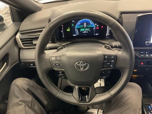Used 2025 Toyota Camry XSE AWD/4WD image 16