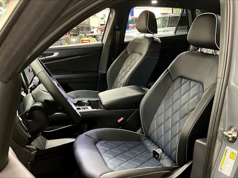 New 2026 Volkswagen Atlas Cross Sport SEL Premium R-Line image 11