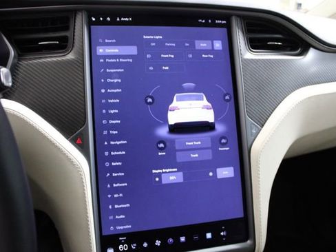 Used 2018 Tesla Model X 75D image 25