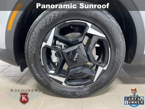 Used 2026 Kia Sportage EX w/ EX Panorama Roof Package AWD/4WD image 8