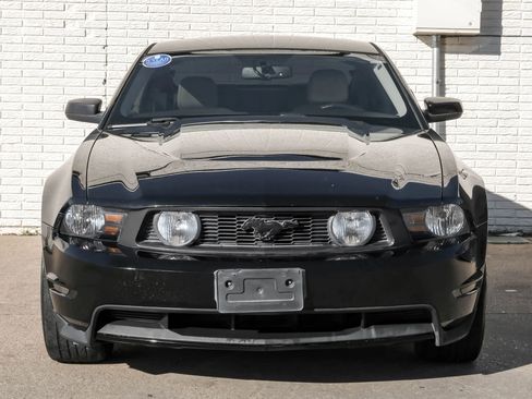 Used 2010 Ford Mustang GT image 4