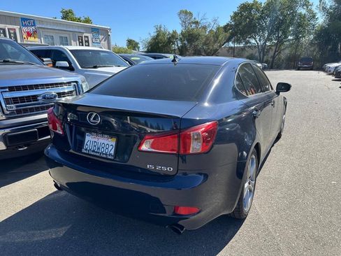 Used 2011 Lexus IS 250 w/ Premium Pkg Value Edition RWD image 6