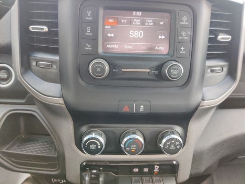 Used 2020 RAM 3500 Tradesman w/ Chrome Appearance Group image 20