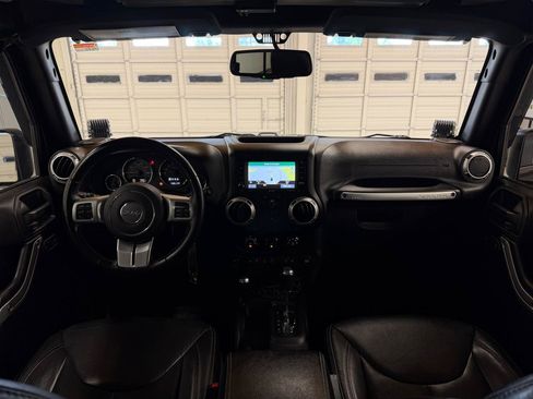 Used 2016 Jeep Wrangler Unlimited Rubicon AWD/4WD image 23