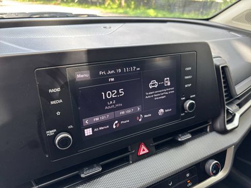 Used 2025 Kia Sportage LX FWD image 20